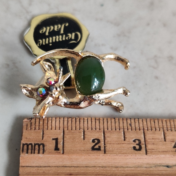 Vintage General Jade Belly Cat Brooch - Picture 10 of 10